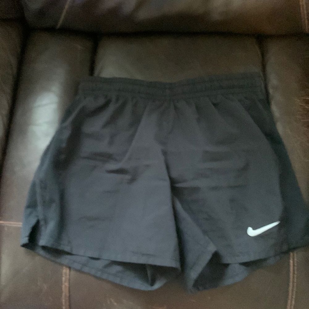 Black Nike Dri-Fit Juniors size XL